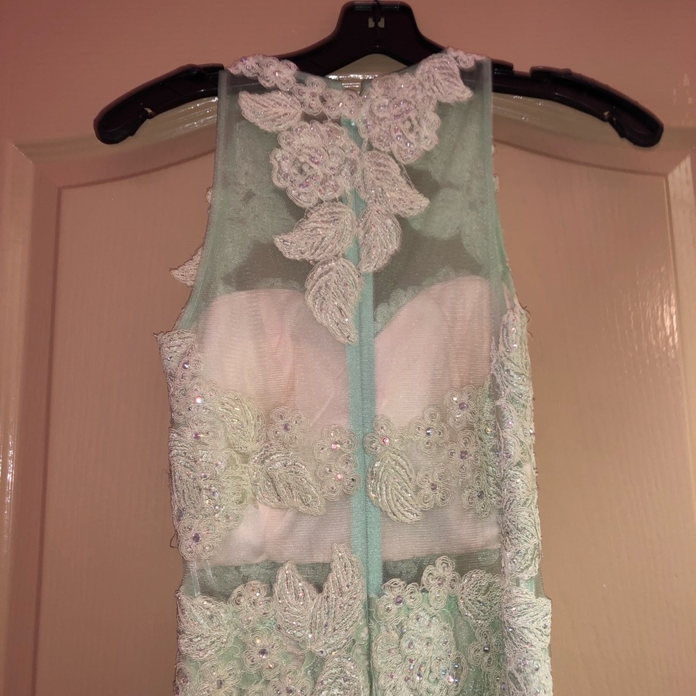 Prom dress - Picture 3 of 4